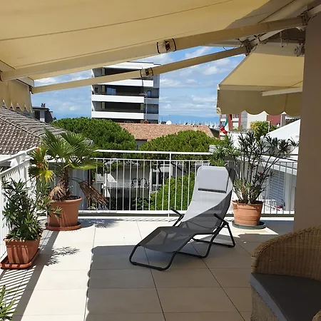 Attico Alghe Rosse Lido