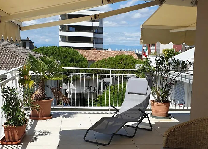 Attico Alghe Rosse Lido